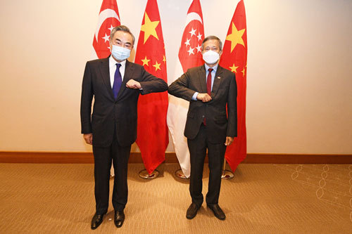中新外长会晤，新加坡签证开放在即